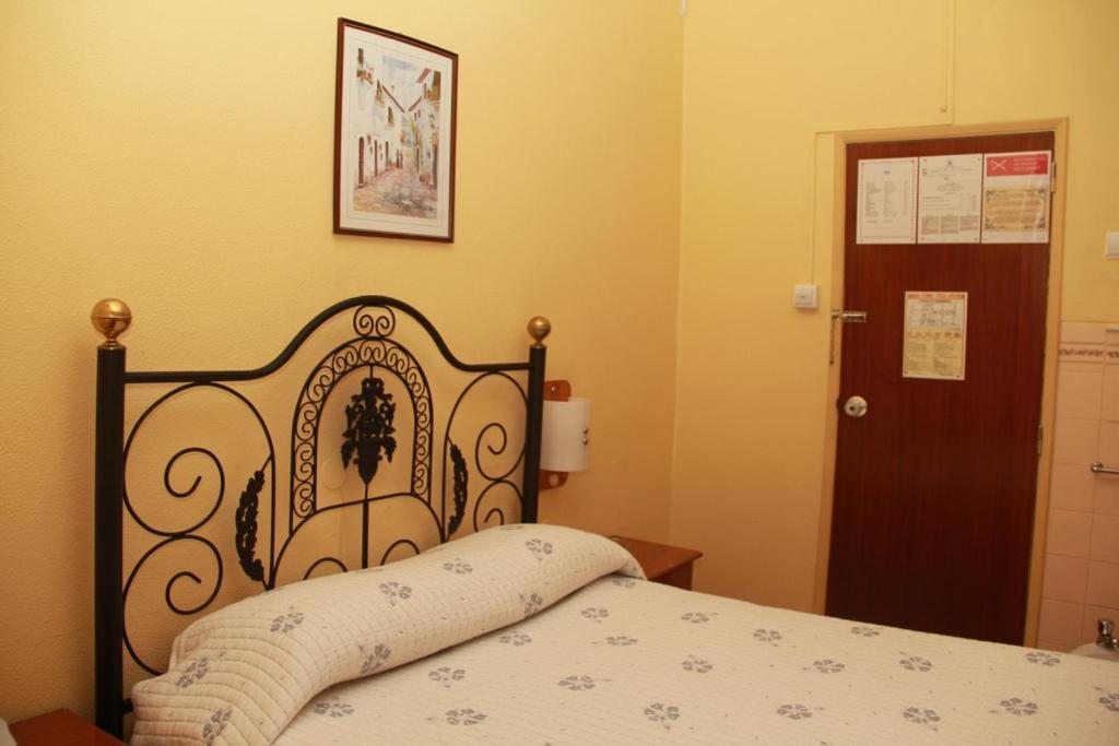 Pensao Residencial Flor Dos Cavaleiros Hotel Lisbon Room photo